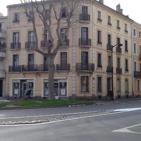Un Petit Coin De Bastide Apartment Carcassonne Exterior photo